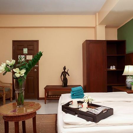 People Place Boutique In Town Hotel - Sha Extra Plus Чіангмай Екстер'єр фото