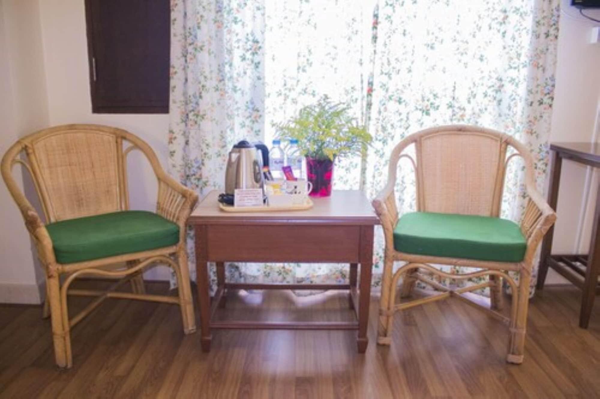 People Place Boutique In Town Hotel - Sha Extra Plus Чіангмай Екстер'єр фото